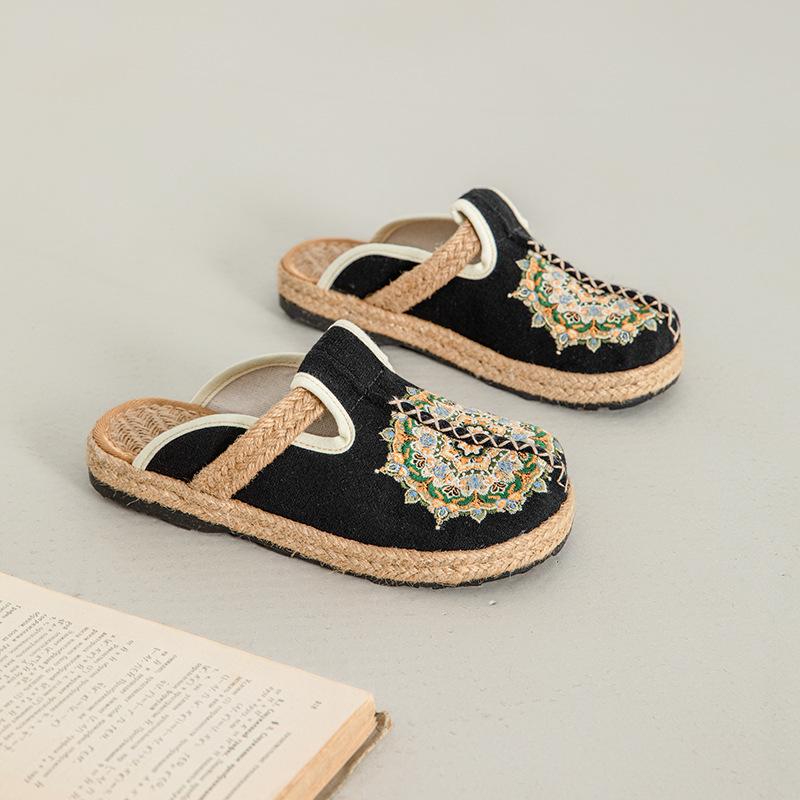 Women's Slip On Mules Comfortable Flat Lightweight Wide Toe Clog Casual Art Painted Travel Shoes Malaga Series