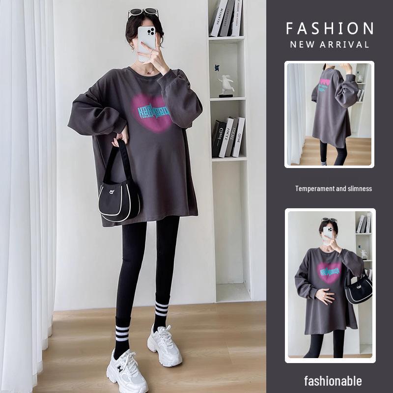 Maternity Autumn/Winter 2023: Loose Sweatshirt Dress & T-shirt