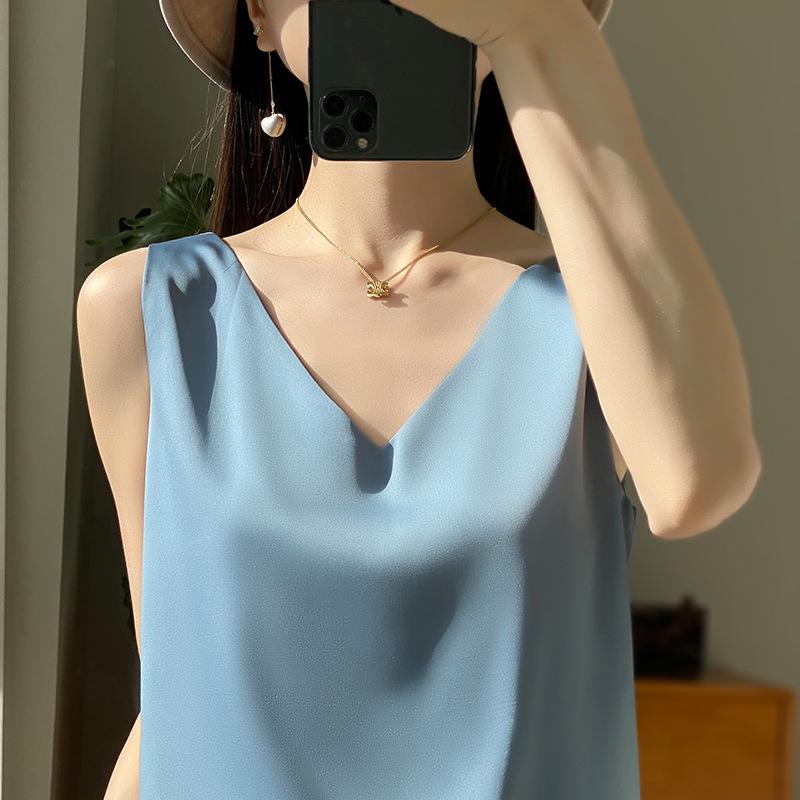 Versatile Women's Satin Camisole: Front V, Round Back, Sleeveless, Wide Straps—perfect Under a Suit, Silky Finish with an Elegant Back.