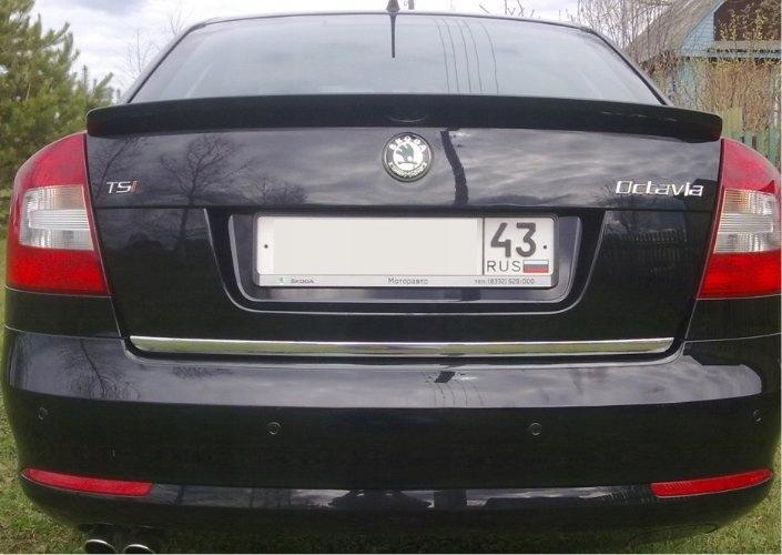 Skoda OCTAVIA II HB Sedan - CHROME TRIM ON THE LID