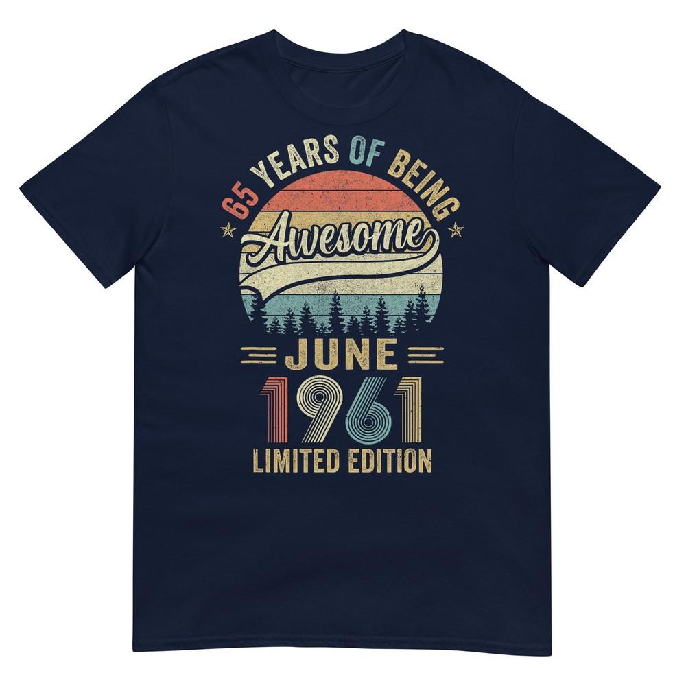 Vintage June 1961 65 Years Old 65th Birthday Unisex Unisex Tshirt