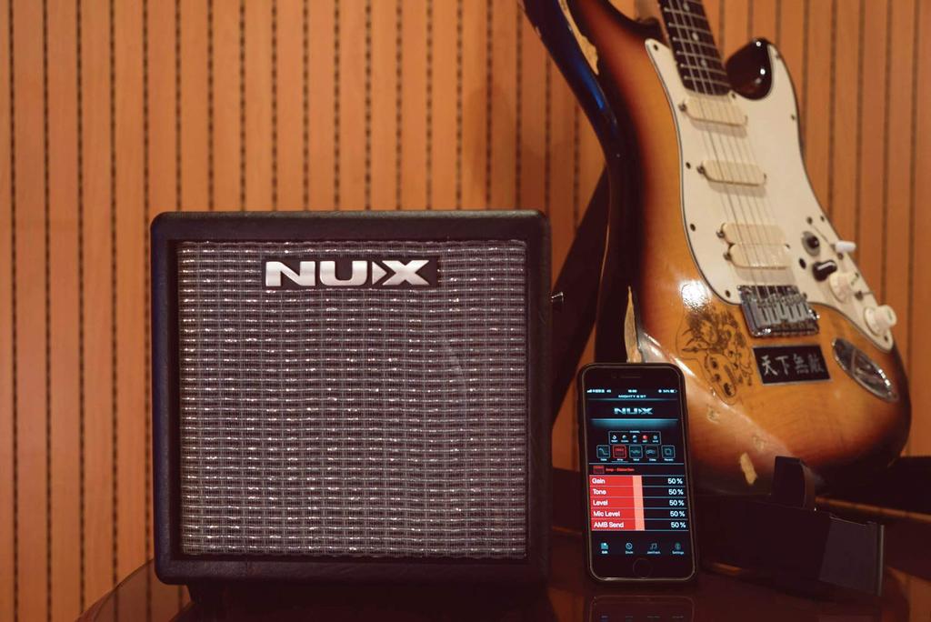 Портативный гитарный усилитель NUX Mighty 8 BT