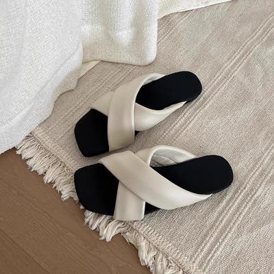 Женская обувь – Сандалии