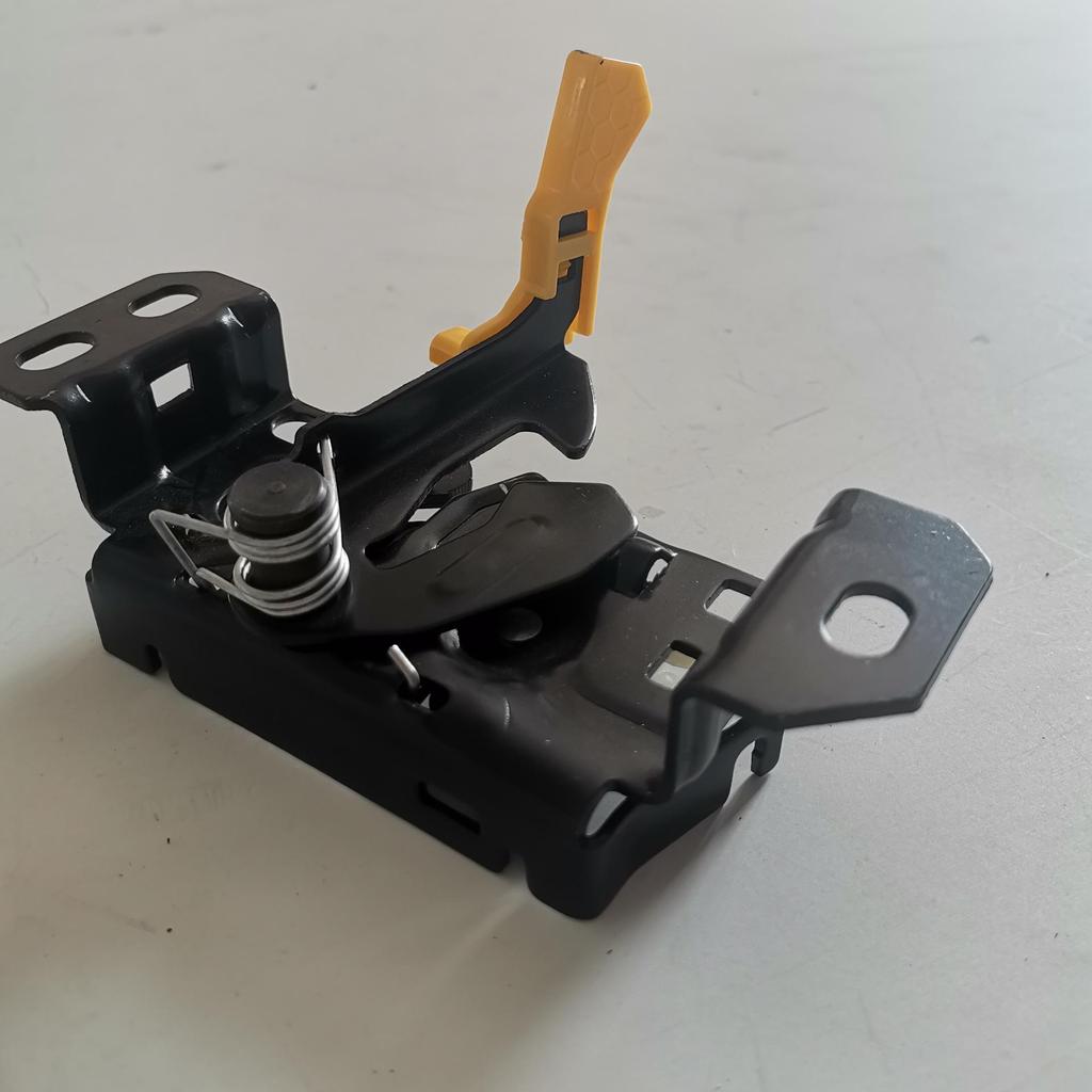 Замок капота двигателя Mercedes-Benz W177 1778803000