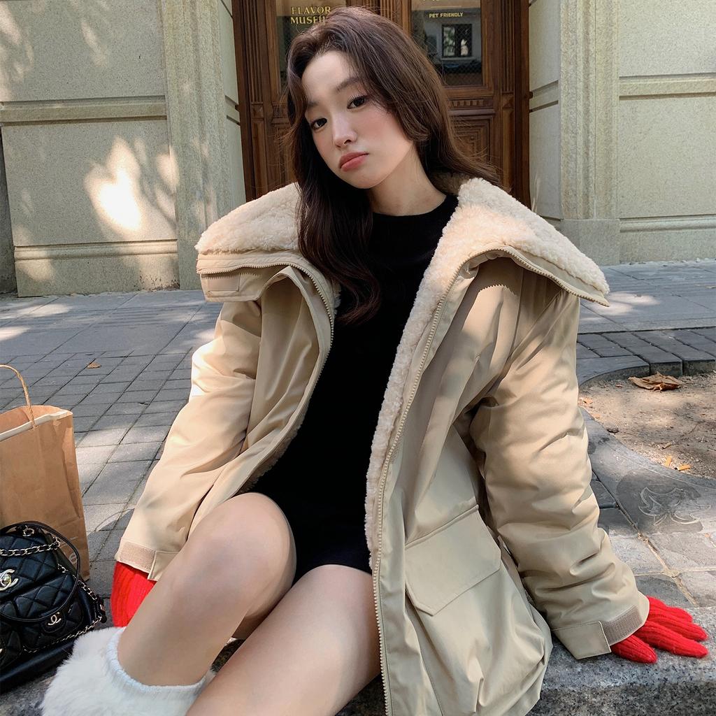 Большие лацканы Парки из утолщенной рабочей ткани с меховой подкладкой Женская куртка