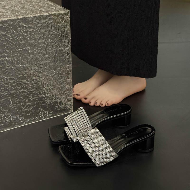 Красивый темперамент изысканное слово из стразов с крутыми шлепанцами летняя обувь средний каблук высокий каблук шлепанцы квадратный носок сандалии