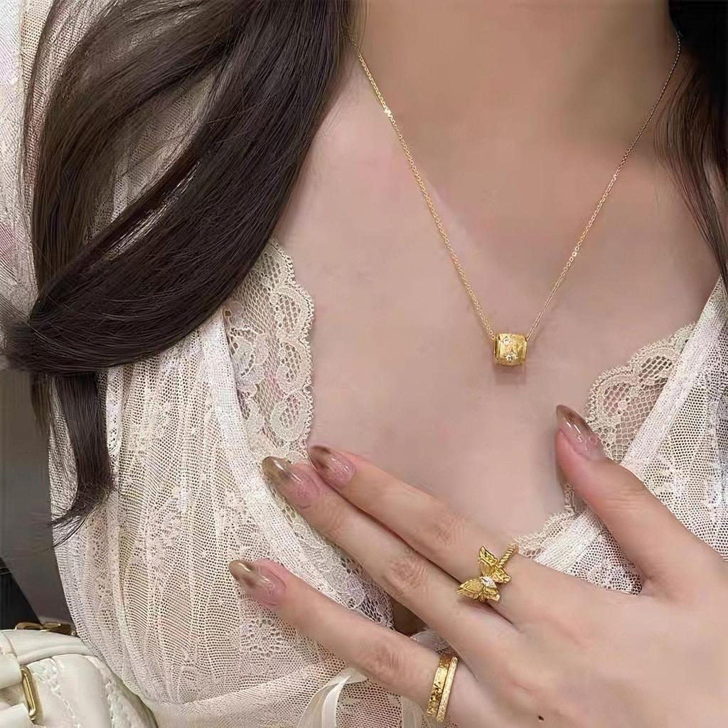 Женское летнее роскошное ожерелье из титановой стали - Дизайн высокого класса, кулон на ключицу