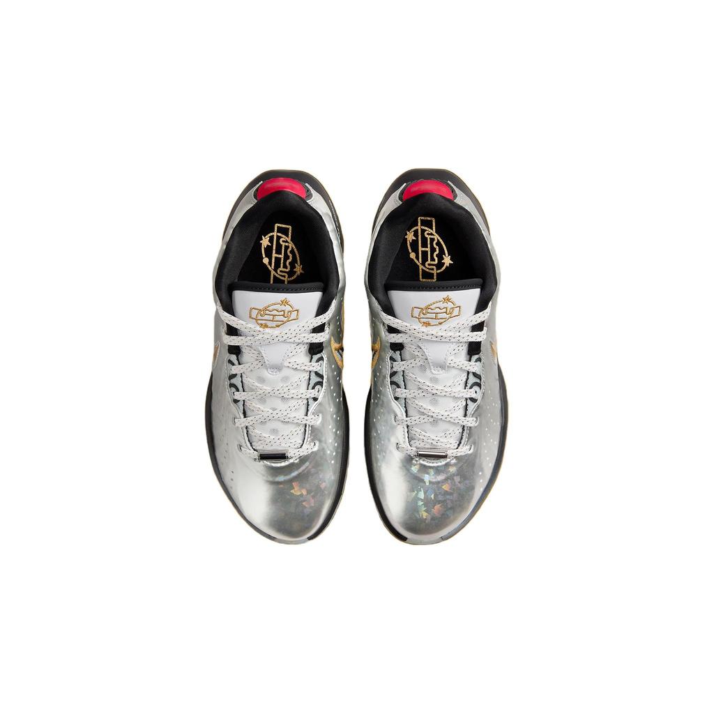 Nike Детские кроссовки LeBron 21 GS SE All-Star Silver Metallic-Silver Metallic-Gold FJ1530-001