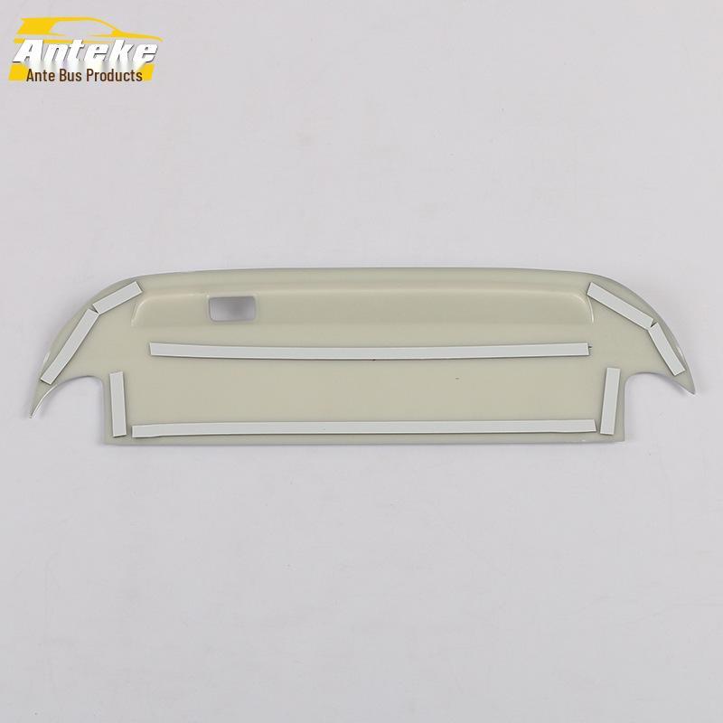 Mazda 3 2020 Накладка на центральную консоль и наклейка на подстаканник рычага переключения передач