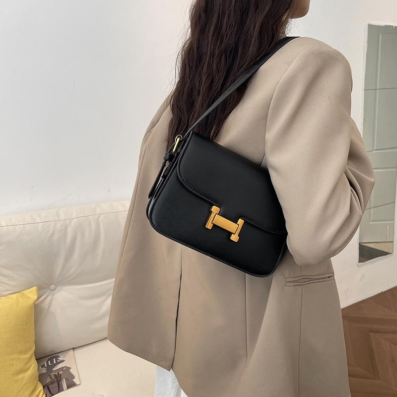 Fashion high-end bag women 2025 new underarm bag retro casual small square bag versatile single shoulder messenger bag women
