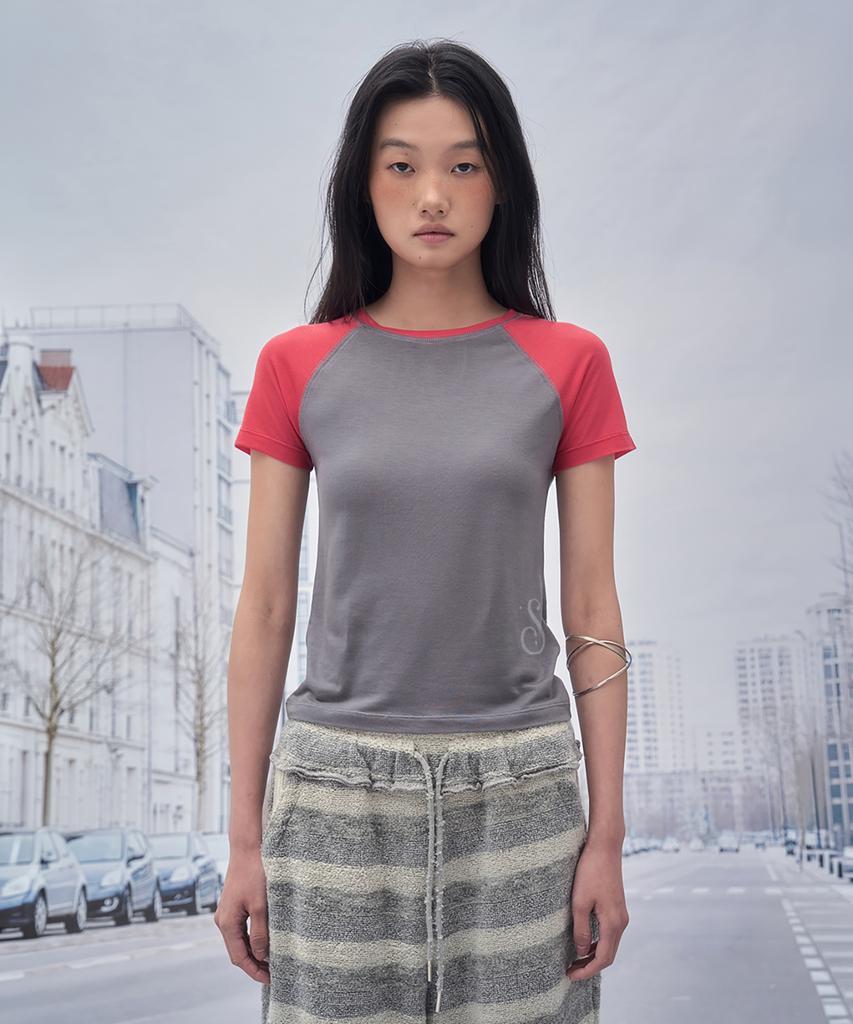 SOMSOC Bonnie Raglan Back Cut-Out T-Shirt_Scarlet