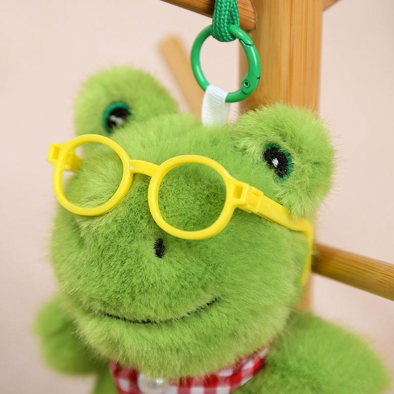 Charming Plush Frog Keychain Cute Stuffed Animal Accessory for Bags and Gifts