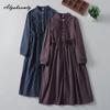 2025 Японское платье Mori Girl Весна Осень Женское миди платье с воротником-стойкой Коричневое темно-синее платье с цветочным принтом и поясом Длинный рукав Винтажное базовое женское платье