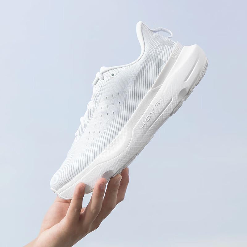 Under Armour Легкие мужские кроссовки