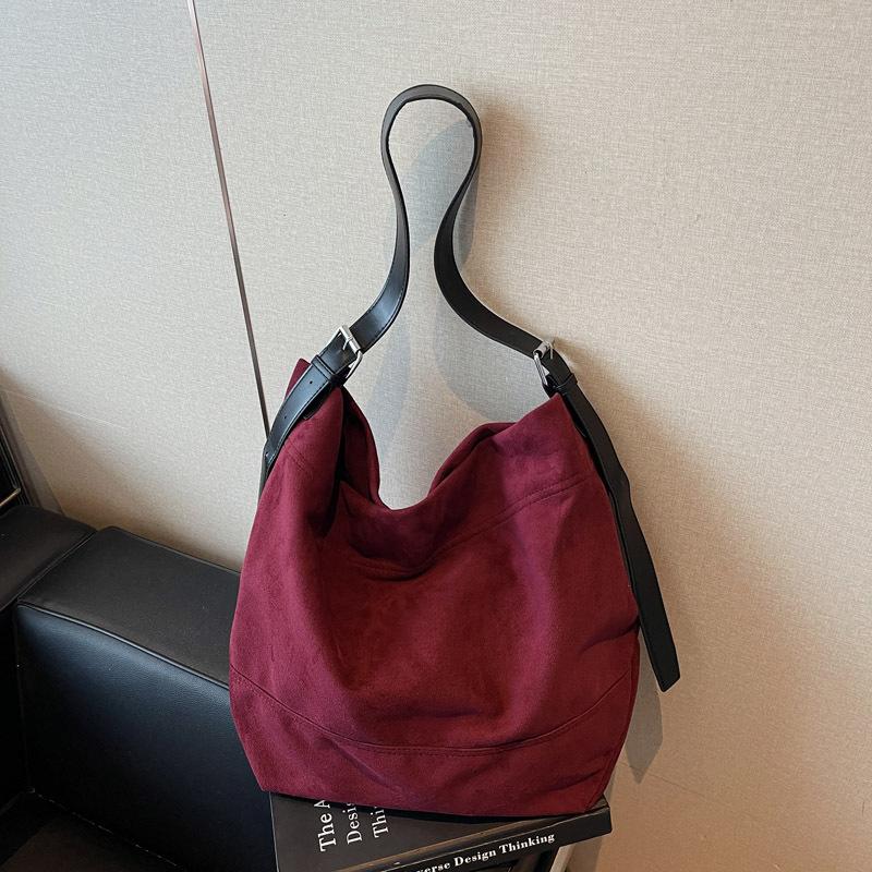 Свободная сумка большой вместимости женская осенне-зимняя новая универсальная сумка-мессенджер для поездок на работу, на плечо, сумка-тоут