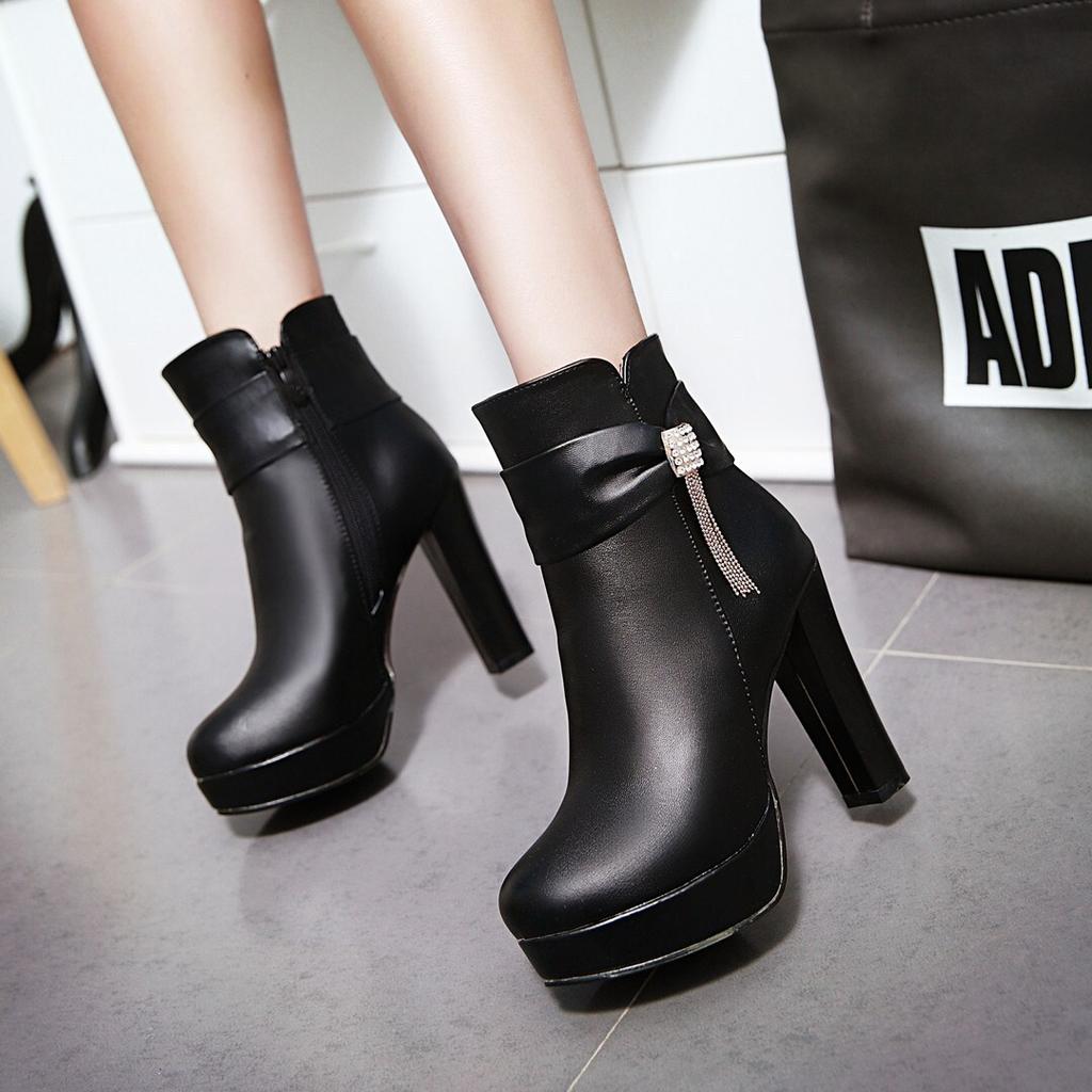 Short Boots Women's New Women's Shoes European and American High-heeled Short Boots Large-size Women's Boots