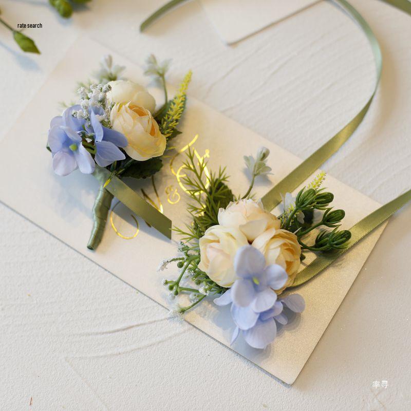 Свадебная бутоньерка и браслет-корсаж для подружки невесты в корейском стиле Мори с камелиями