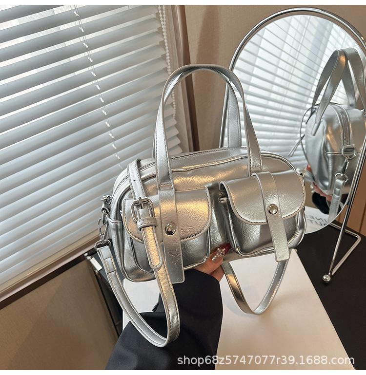 Модная универсальная корейская версия сумки для боулинга 2025 новая сумка через плечо, сумка-мессенджер, зарубежный стиль, нишевый дизайн, персонализированная сумка-подушка