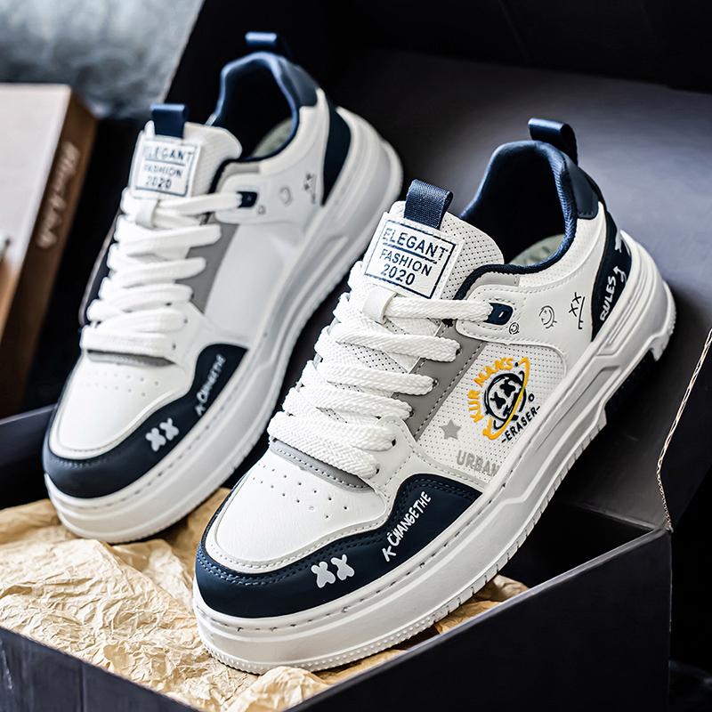 Men 's Casual Four Seasons Fashion Skateboarding Students Comfortable Sneakers Boys Trending Soft Sole Breathable Shoes