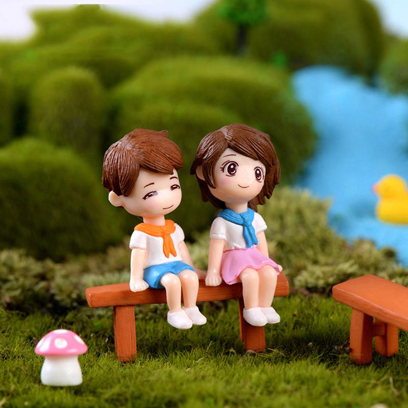1Set Sweet Couple Diy Mini Miniature Figurine Garden Deco Seat Micro Landscape