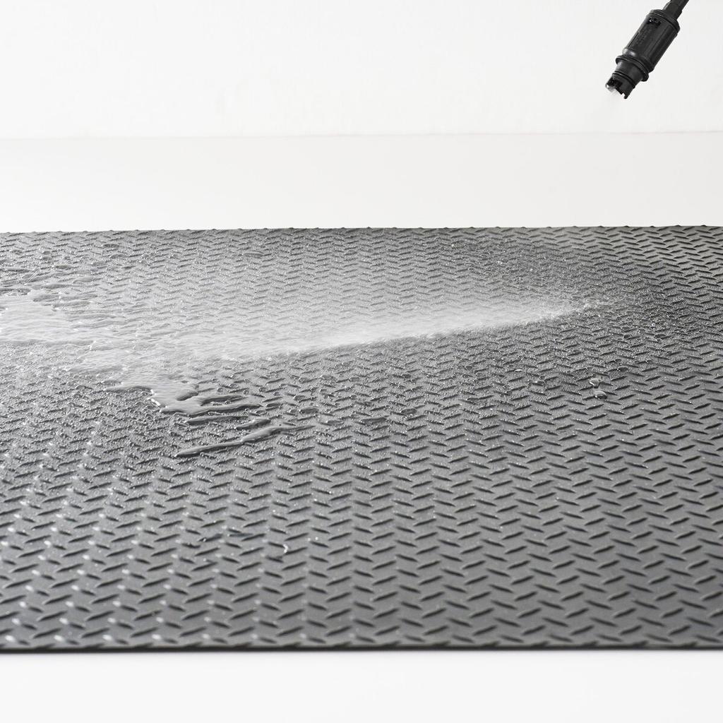 Diamond-Plate Rubber Flooring Roll, 3 mm x 4 ft x 6 ft Garage Floor Mat, SBR Rubber Garage Flooring Roll, Easy to Clean, Diamond Plate Rubber Mat for