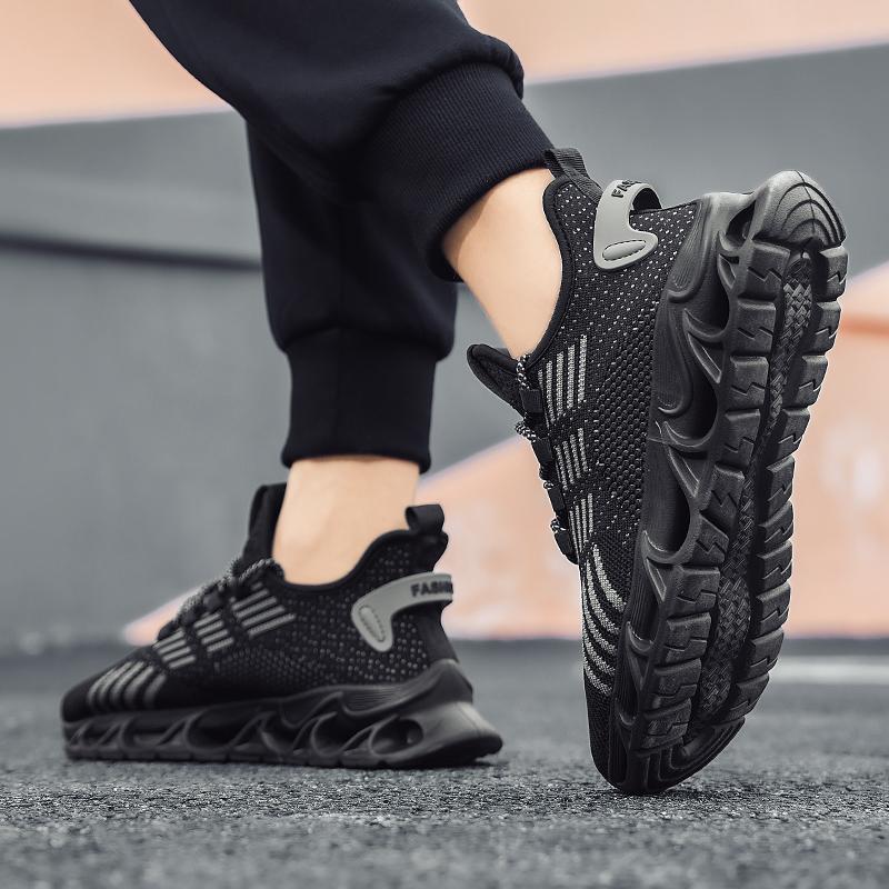 Fashion Man Trainers Running Shoes Breathable Sports Sneakers Outdoor Non-Slip Sneakers Couple Casual Comfortable Running Shoes 39-46