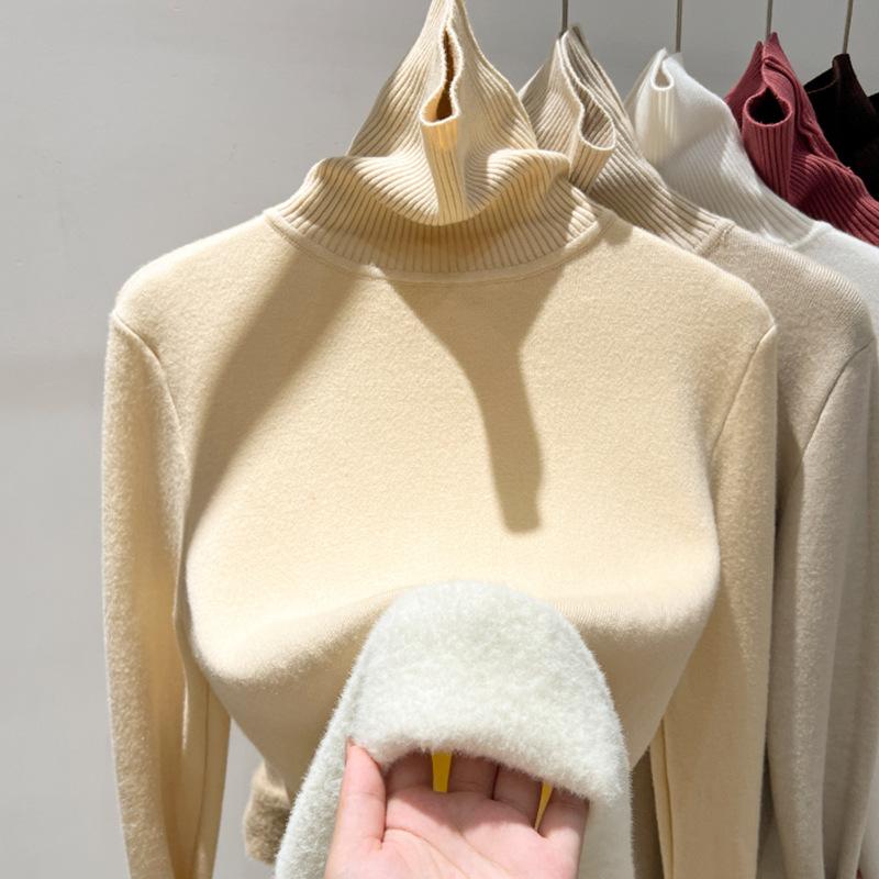 Новый стиль женского осенне-зимнего термобелья с белой водолазкой