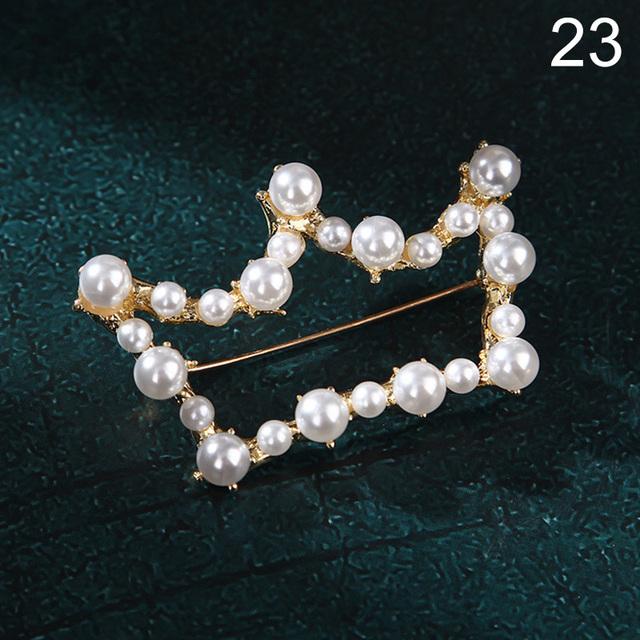 Fashion Jewelry High Quality Gold Color Brooch Pins Crystals Imitation Pearl Flower Brooch Women Wedding Party Accessories