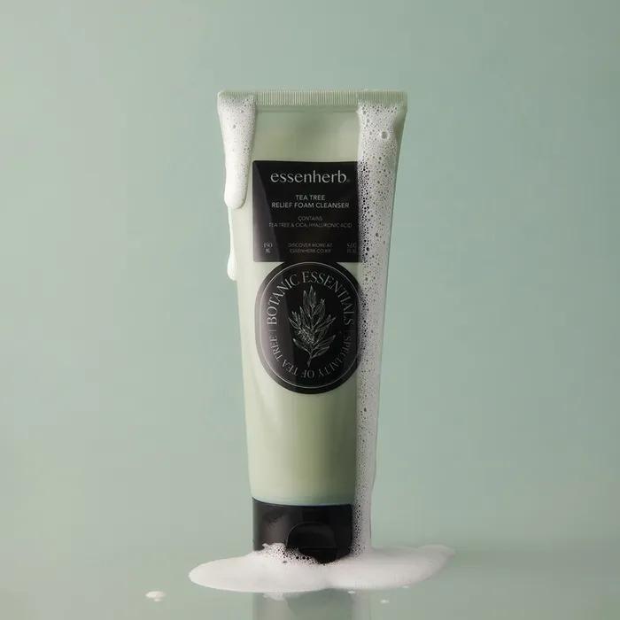 Очищающая пенка Tea Tree Relief 150 мл