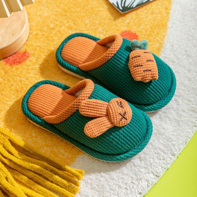Новые зимние детские тапочки из хлопка, хлопковая обувь на плоской подошве, нескользящие детские зимние тапочки из плюша для девочек