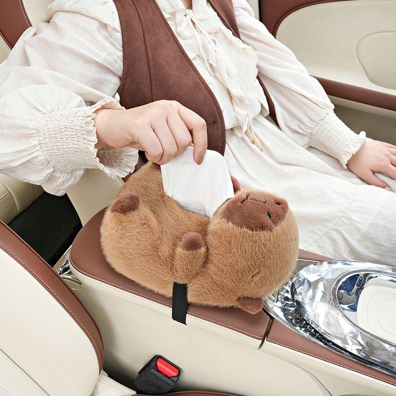 Милая плюшевая подушка для автомобиля Capybara, зеркало заднего вида, коробка для салфеток, чехол для подголовника автомобиля, чехол для плеча, комбинация автомобильных принадлежностей, украшение для автомобиля