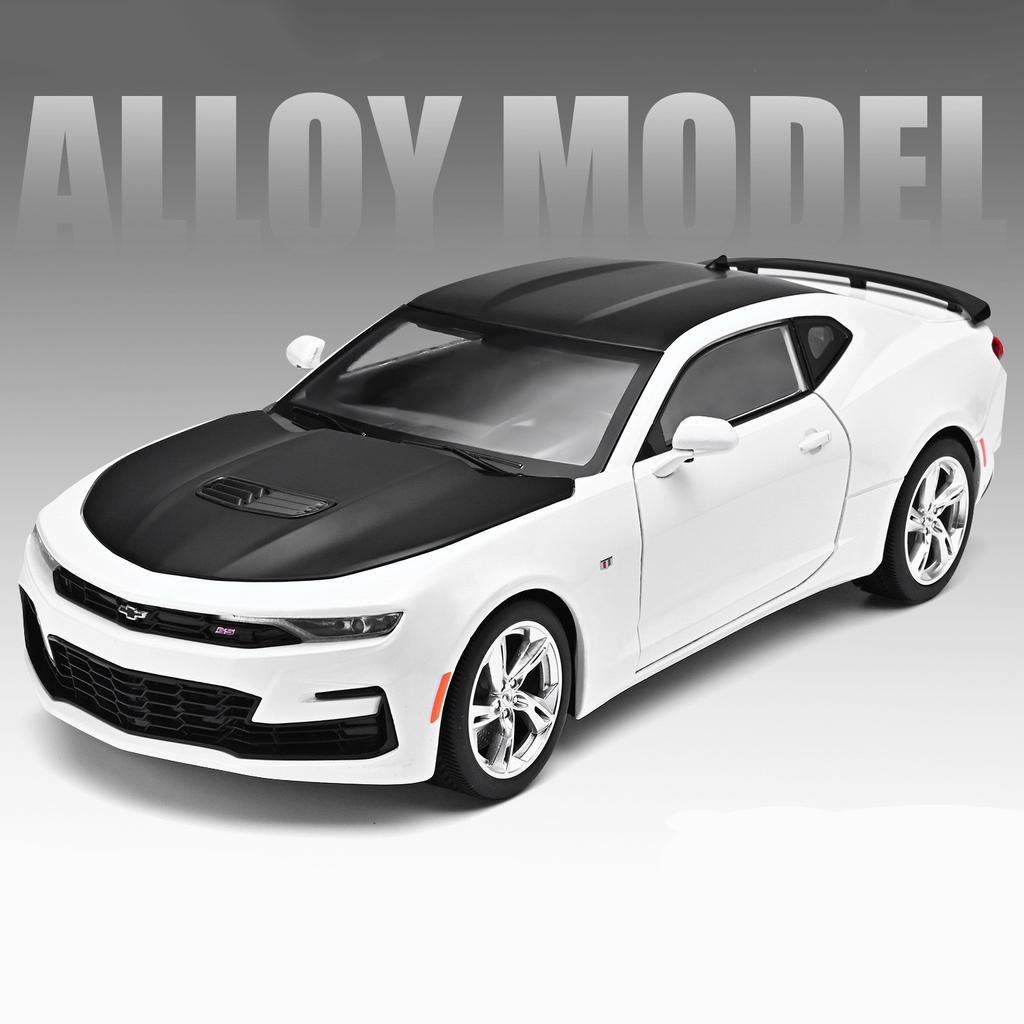 1:18 Chevrolet Camaro Alloy Sports Car Model Diecasts Metal Track Racing Vehicles Car Model Sound Light Simulation Kids Toy Gift