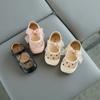 Маленькие кожаные туфли для девочек Весенняя новинка детская обувь Мягкая подошва Нескользящие Туфли для девочек Туфли-лодочки с бантом-бабочкой Туфли принцессы