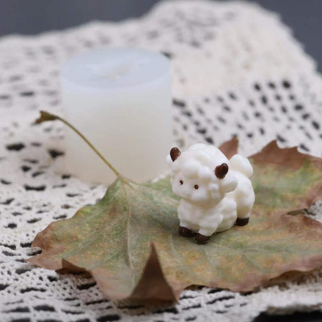 Cute Small Creative Silicone Molds Sheep Gypsum Arrangement Mold Baking DIY Fragrance Candle Cartoon Home Decoration Accessory