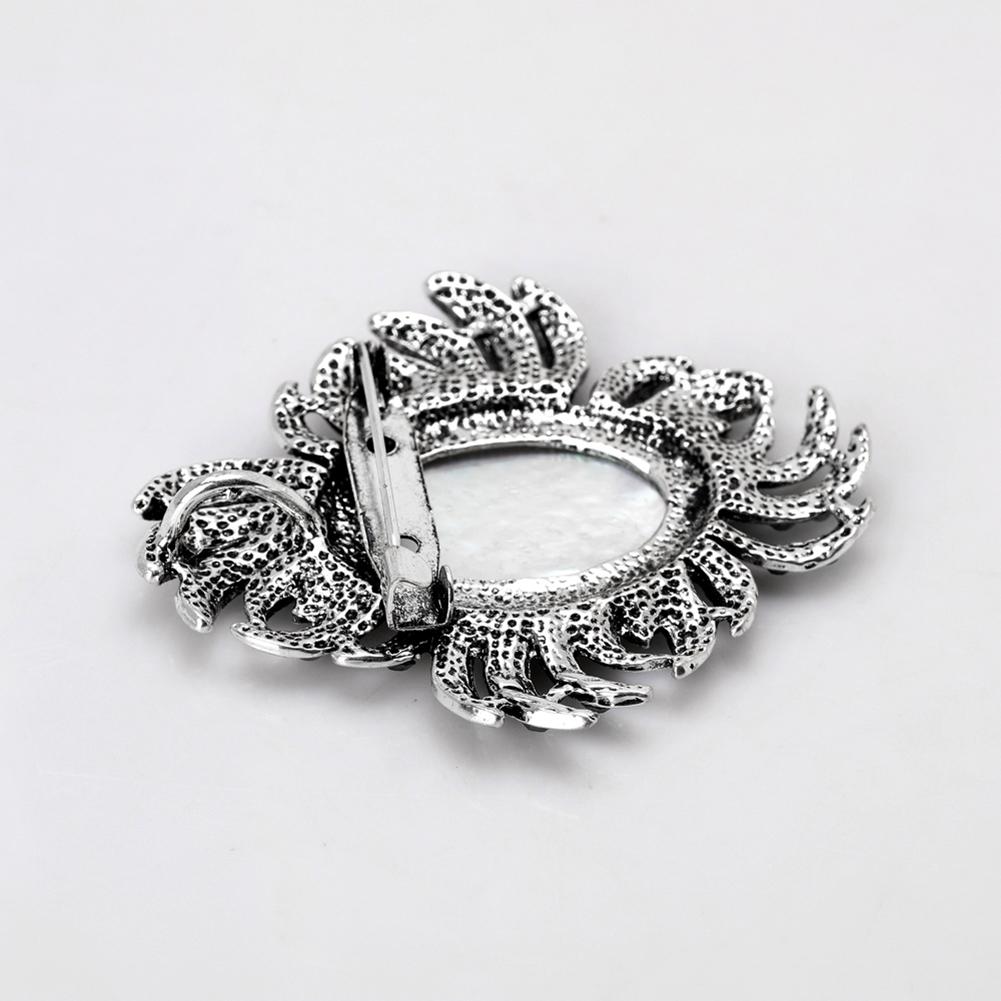 Women Retro Alloy Brooch Breastpin Shell Crystal Inlaid Fashionable Dress Decoration for Ladies