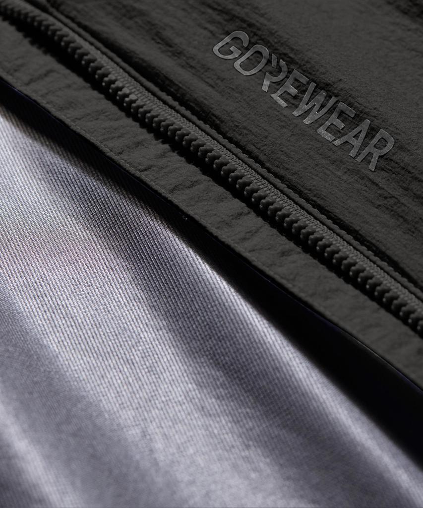 Gorewear Concurve Windstopper Epe Insulated Hooded Jacket - Black (Men'S) Windproof And Thermal Outerwear