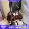 Premium Portable Retro Bag Women's New Fashion Shoulder Bag Versatile Messenger Pillow Bag