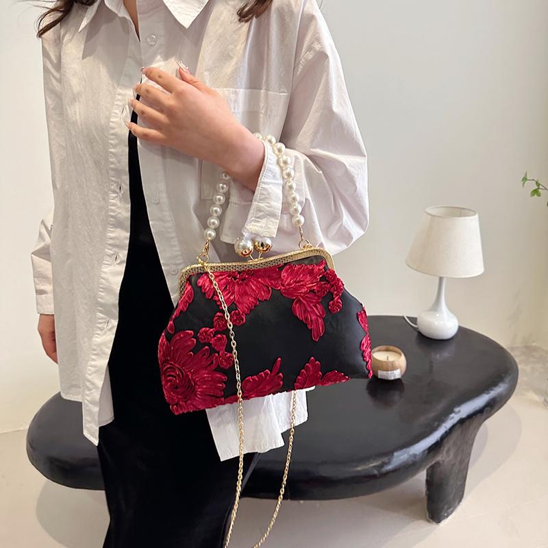 Classic Women Mesh Flower Wedding Lock Shell Clip Shoulder Bags White Crossbody Bags Prom Pearl Clutch Chain Handbags And Purses