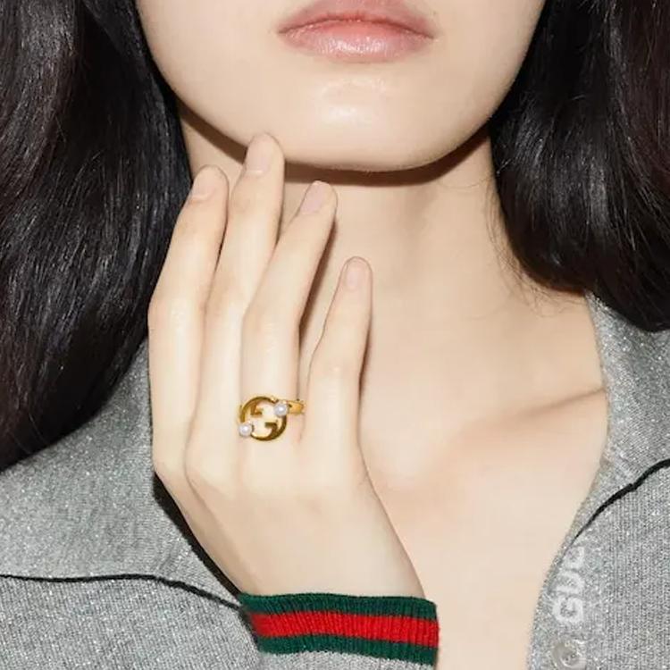 Gucci Hollow Design Fashion Jewelry Metal Crystal Resin Pearl Ring Unisex rings Gold 797405JCF27