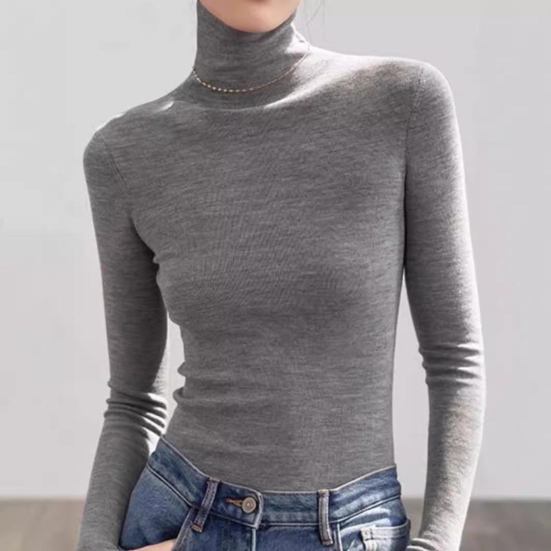 A spring, autumn and winter heap-neck knitted sweater, a new slim-fitting and thin temperament turtleneck bottoming shirt