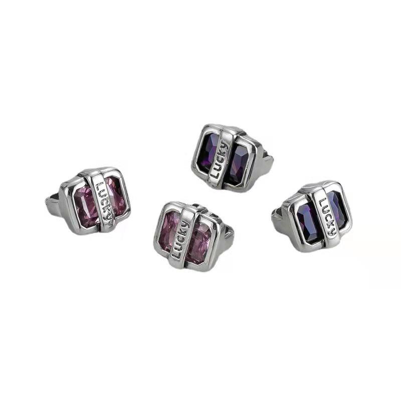 Модные мужские и женские серьги Lucky Luck Square Diamond Earrings High-end Sense Versatile Stud Earrings Simple