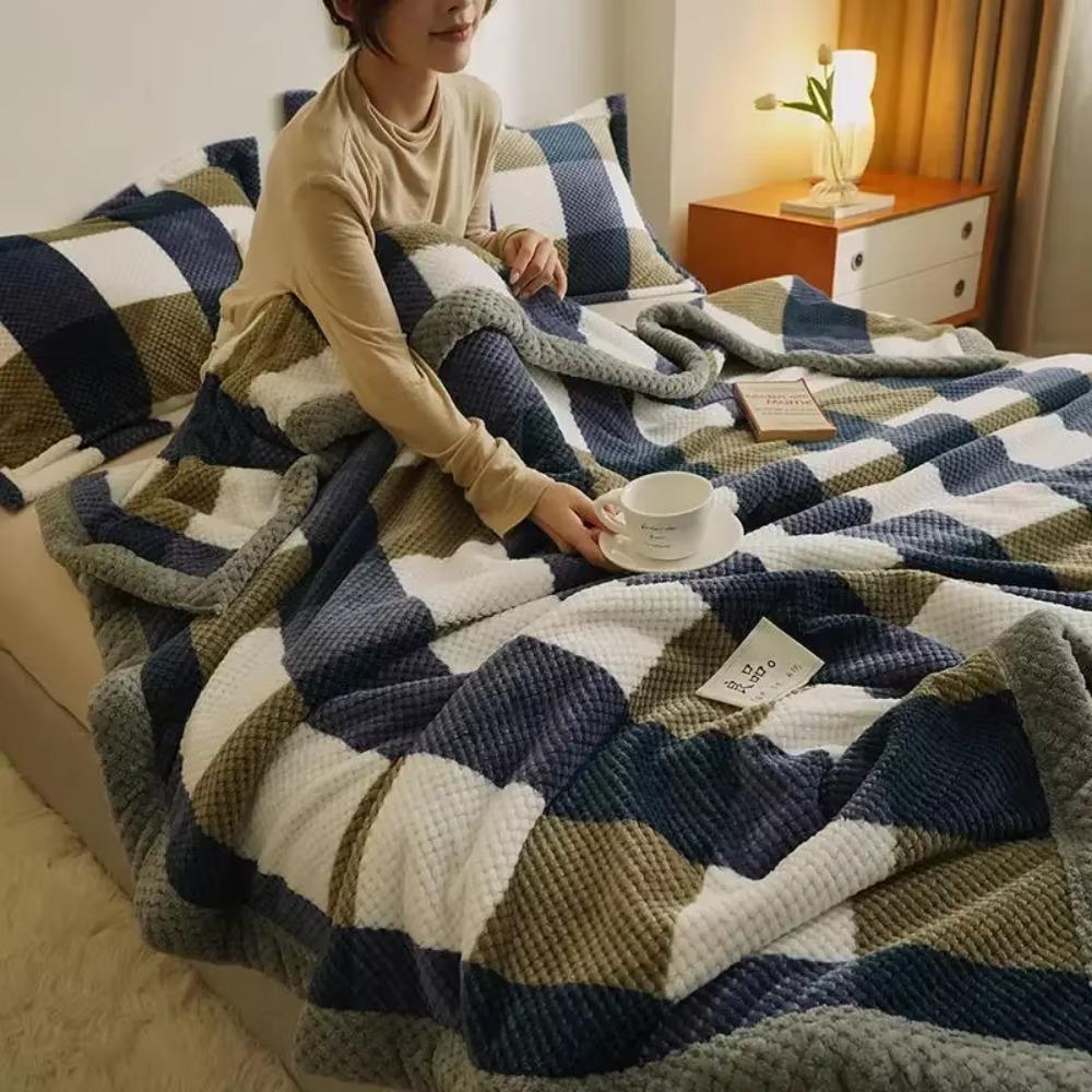 Coral Fleece Winter Throw Blanket Warm Sofa Throw Cozy Nap Blanket Dormitory