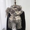 New Korean high-end atmosphere plaid scarf women's autumn and winter versatile warm student fringed thickened scarf
