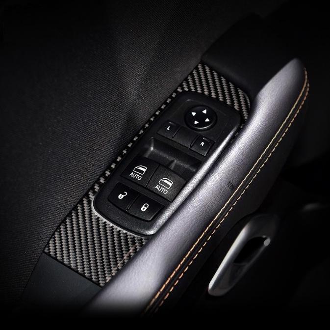 Комплект для обновления интерьера из углеволокна для Dodge Challenger - Рулевое колесо, Дверь, Консоль, Наклейки на фары