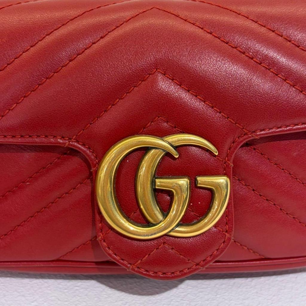 [Pre-Owned] GG Marmont Vintage Metal Logo Quilted Leather Mini Shoulder Bag - Very Good #MTI5ZK