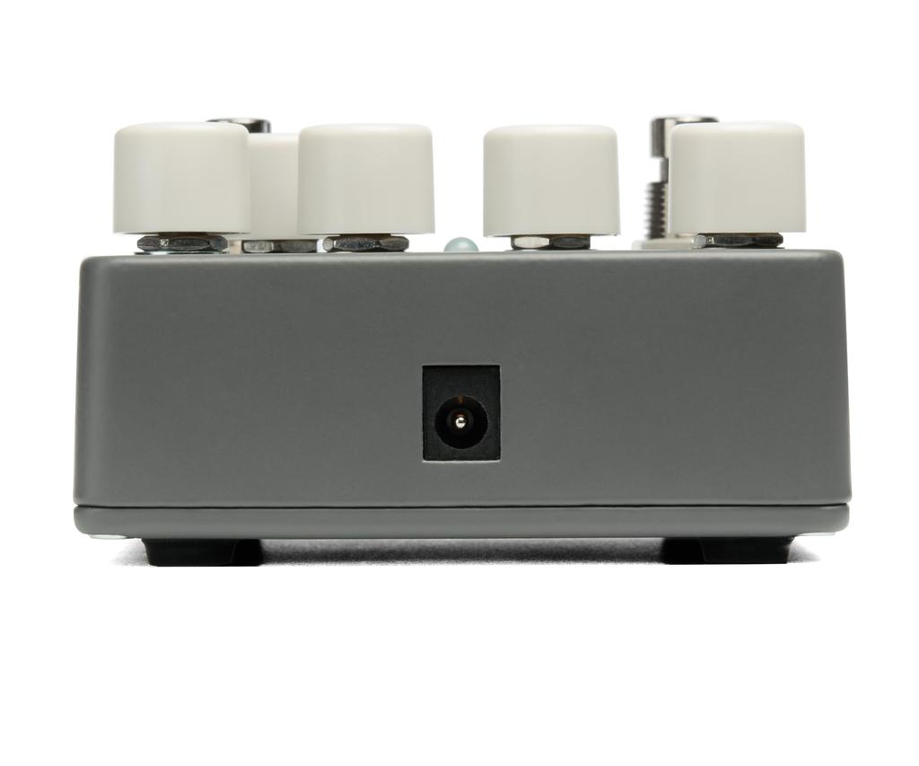 Mono Synth Bass Синтезаторный электро-гармоникс/Бас