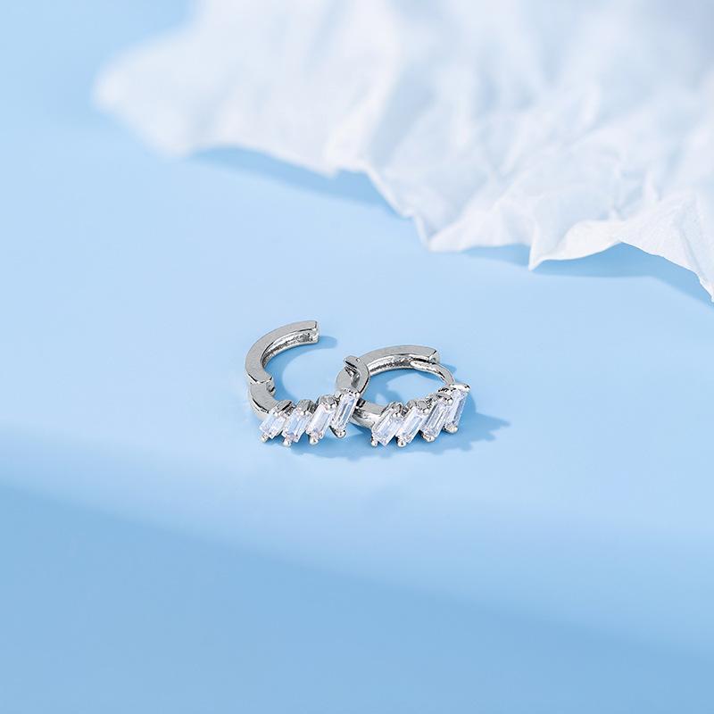 Pick Zircon Ear Buckle Earrings Women's Autumn and Winter Niche Design Sense Ins Cold Wind Flash Diamond Earrings Earrings