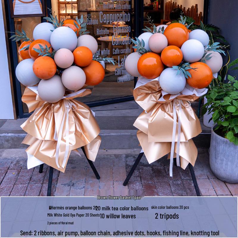 Корзина с цветами-колокольчиками для церемонии вручения дипломов и внутреннего убранства