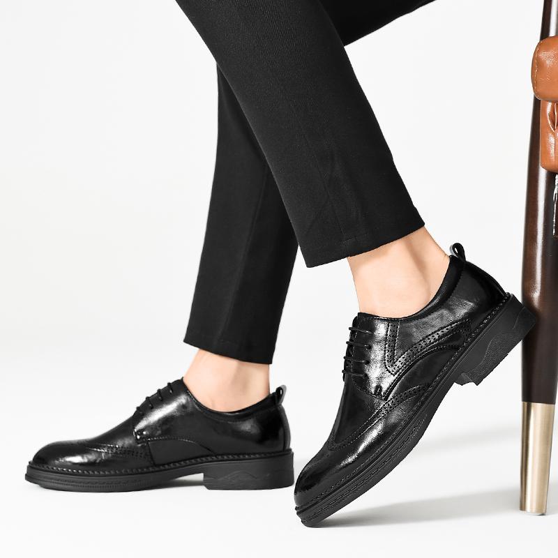 Классические черные новые мужские модные деловые кожаные туфли на шнуровке, высококачественные мужские туфли с острым носом и резным носком