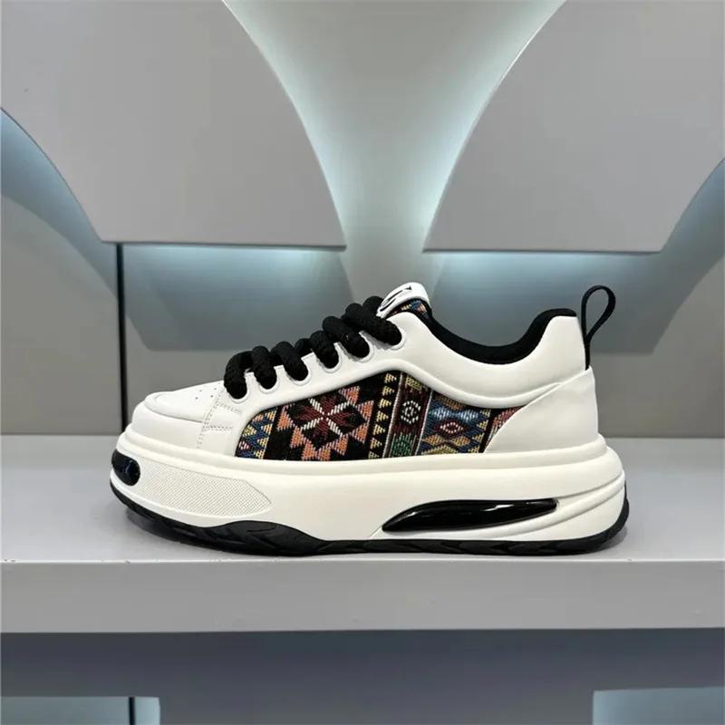 Spring Autumn New Classic Men's Shoes Thick Soled Height Increasing Casual Shoes for Youth Outdoor Running Sports Shoes Sneakers